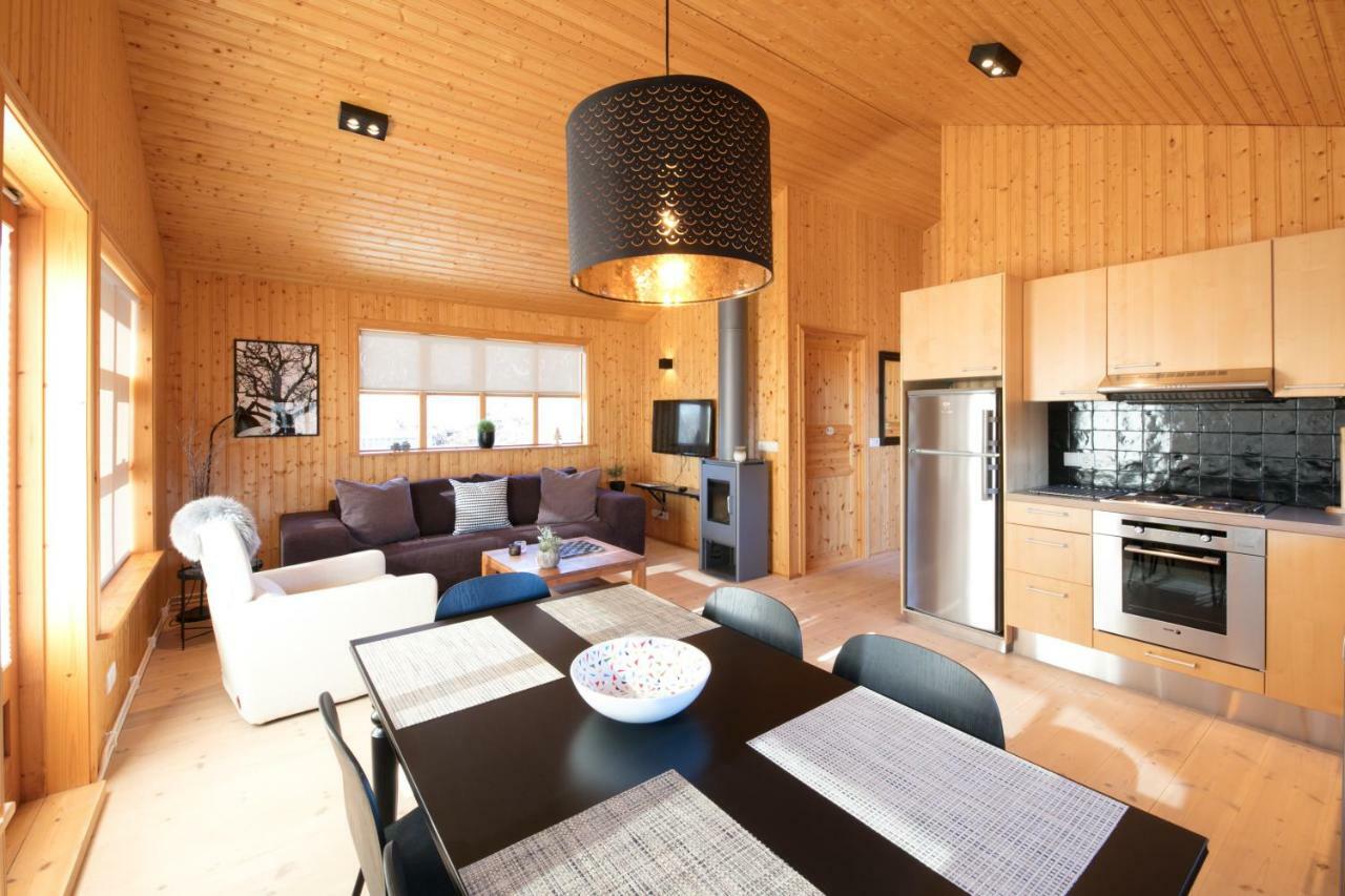 Husafell Holiday Homes ภายนอก รูปภาพ
